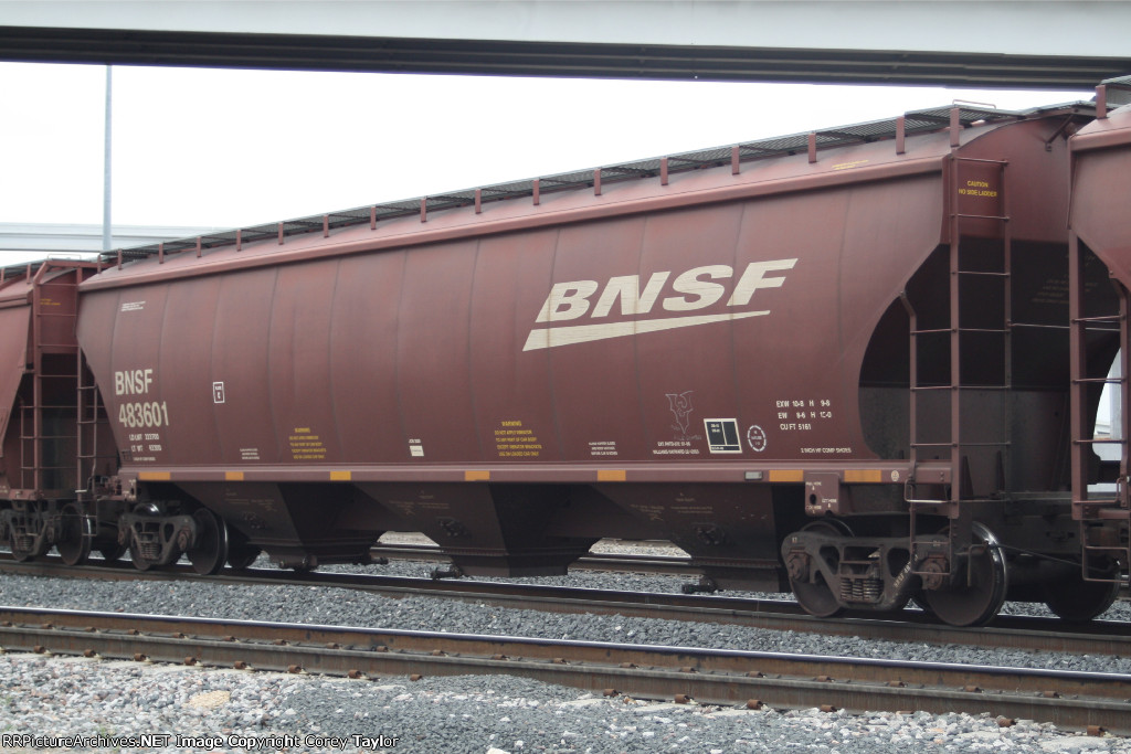 BNSF 483601